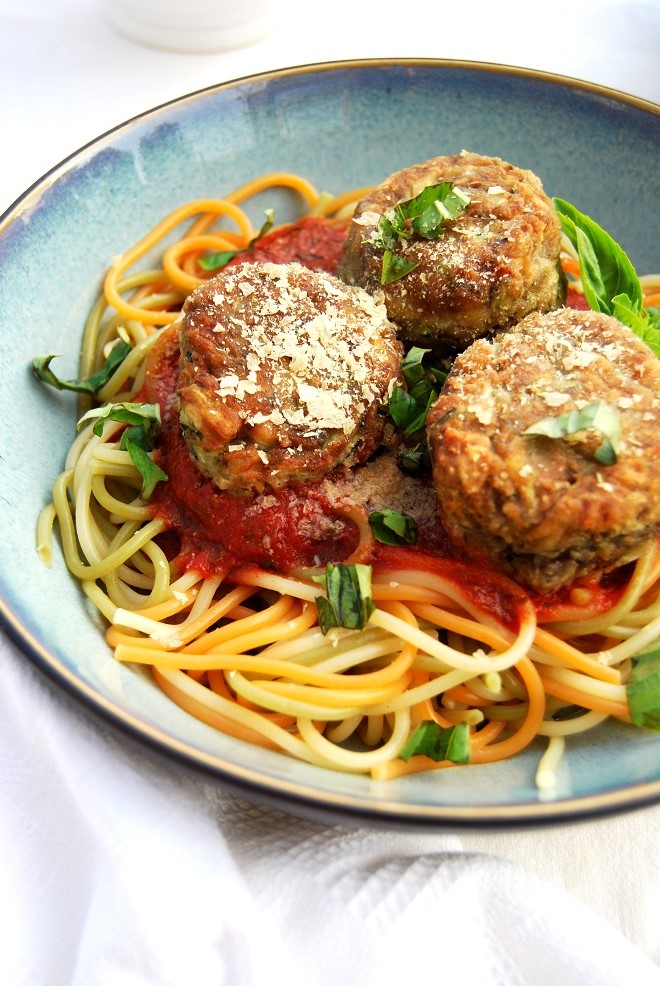 Easy Vegan Zucchini Lentil Meatballs (Healthy, High-Protein Recipe)